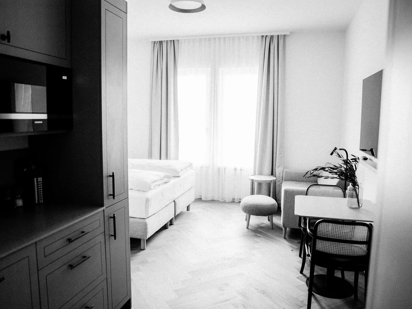 Serviced Apartment mit Küche – bezugsfertig eingerichtet